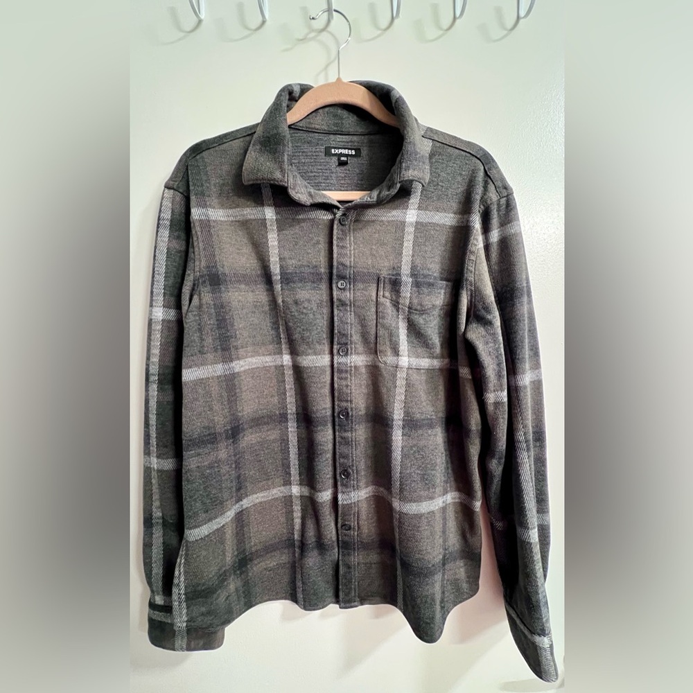 Express Men's Gray Plaid Flannel Button-Down Shirt